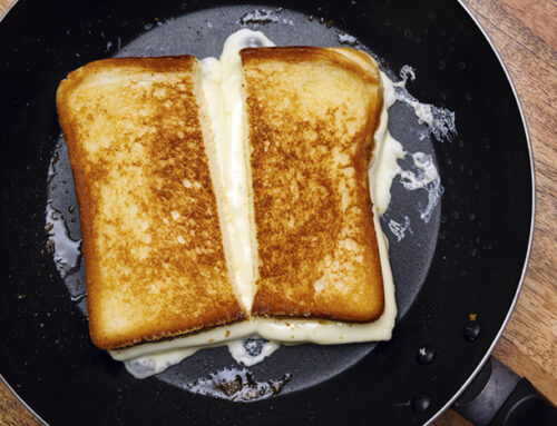Hoe warm wordt een tosti ijzer?